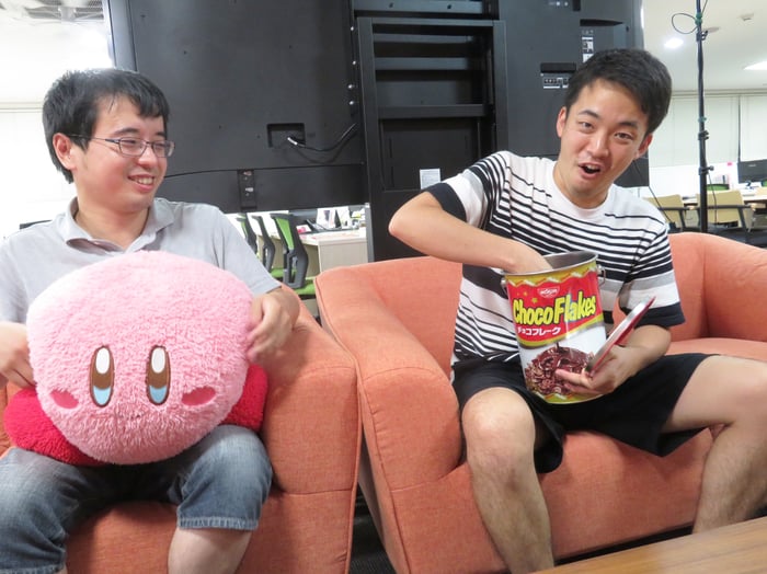 高知オフィスのコムニコメンバーの杉本と神部。思わず笑顔がこぼれます